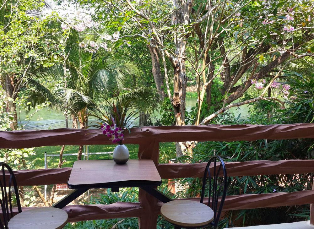 Suanphet Riverview Resort Ban Tha Mai Ruak Exterior foto